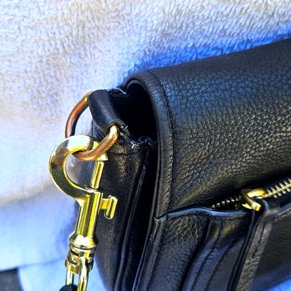 MARC JACOBS Empire City Messenger Pebbled Leather Crossbody Bag Guitar Strap - Picture 10 of 13